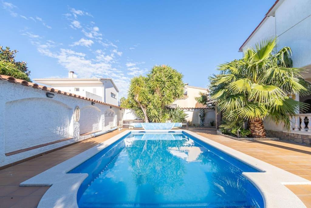 Sm21-Gran Casa De Vacaciones En La Playa, 4 Habitaciones, Climatizada, Piscina, Barbacoa Y Wifi Эмпуриабрава Экстерьер фото