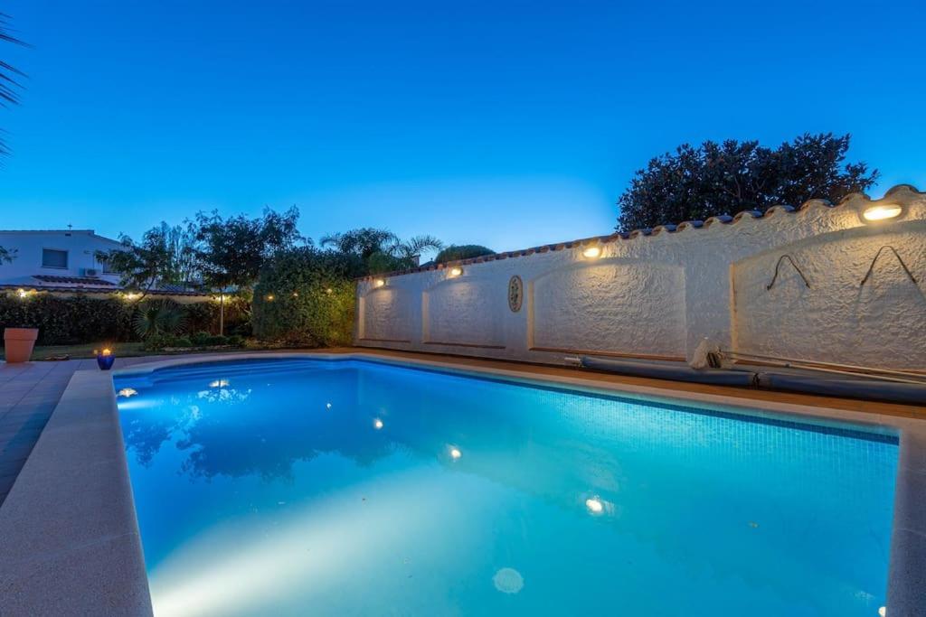 Sm21-Gran Casa De Vacaciones En La Playa, 4 Habitaciones, Climatizada, Piscina, Barbacoa Y Wifi Эмпуриабрава Экстерьер фото