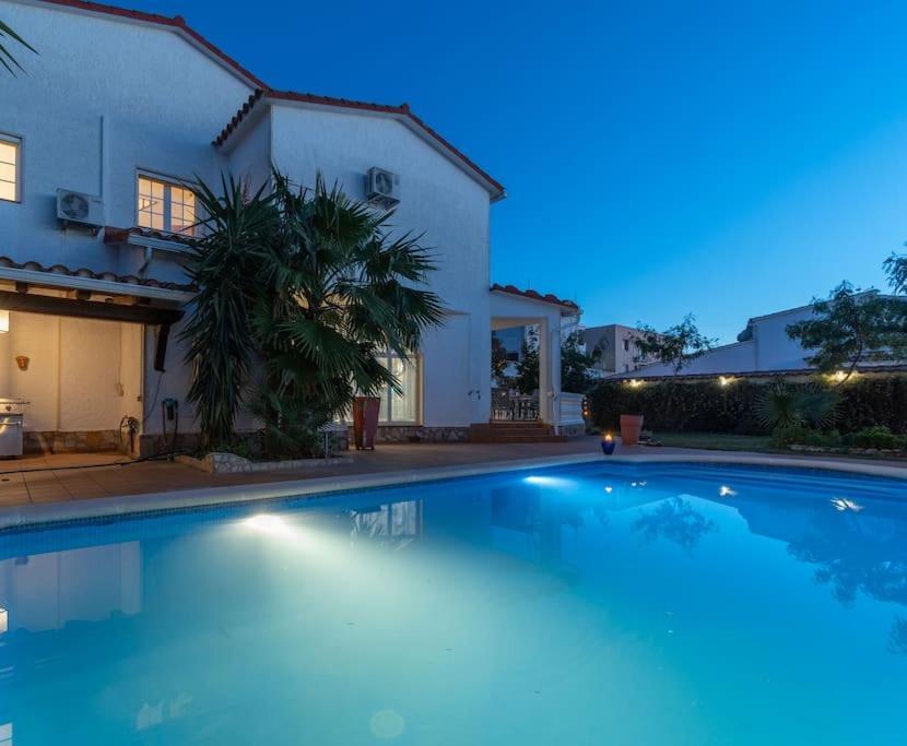 Sm21-Gran Casa De Vacaciones En La Playa, 4 Habitaciones, Climatizada, Piscina, Barbacoa Y Wifi Эмпуриабрава Экстерьер фото