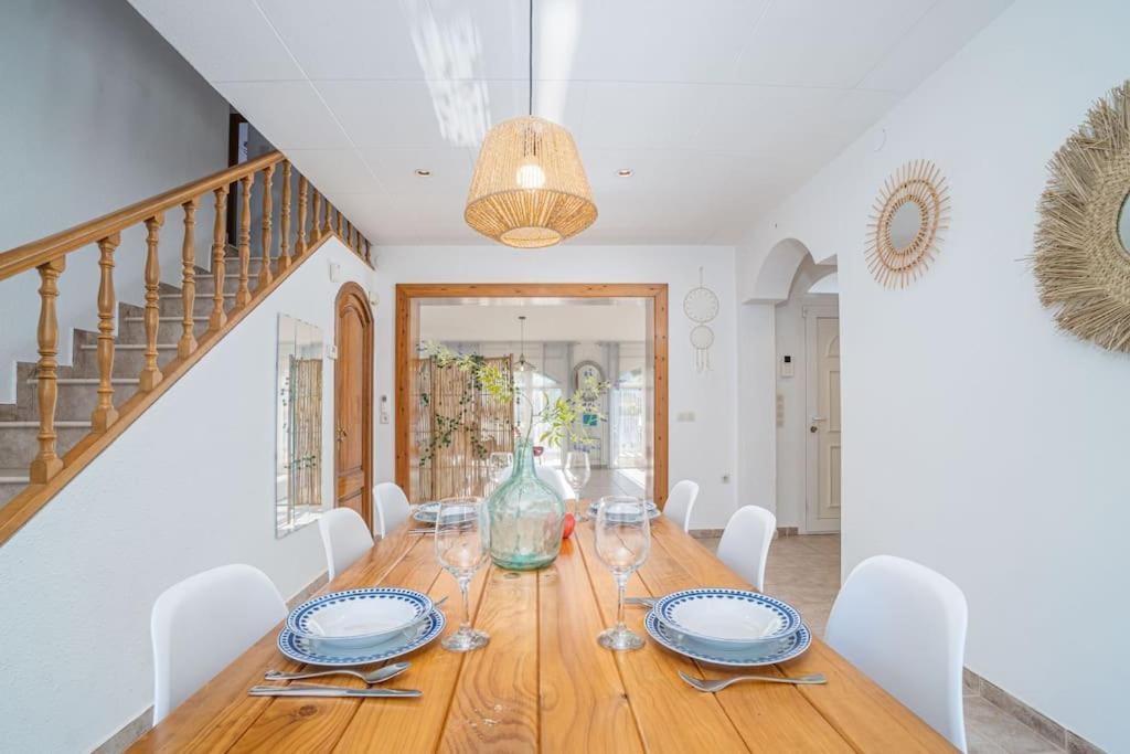 Sm21-Gran Casa De Vacaciones En La Playa, 4 Habitaciones, Climatizada, Piscina, Barbacoa Y Wifi Эмпуриабрава Экстерьер фото