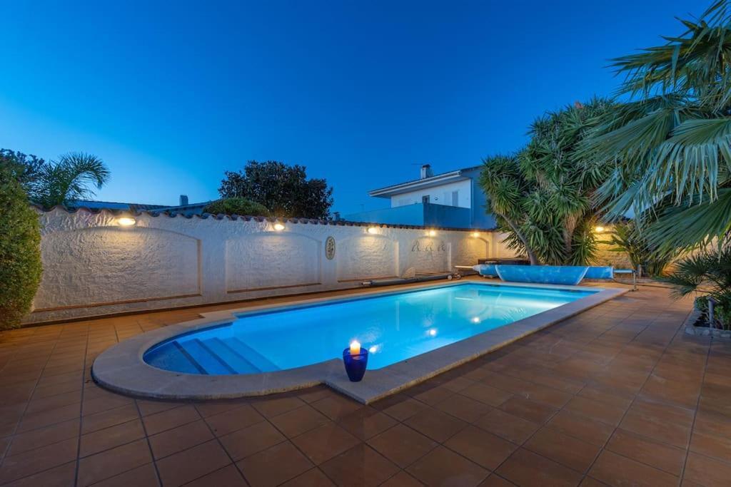 Sm21-Gran Casa De Vacaciones En La Playa, 4 Habitaciones, Climatizada, Piscina, Barbacoa Y Wifi Эмпуриабрава Экстерьер фото