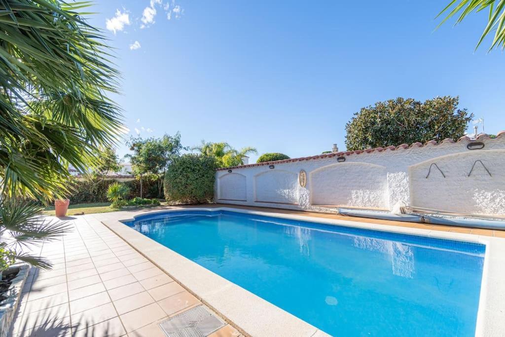 Sm21-Gran Casa De Vacaciones En La Playa, 4 Habitaciones, Climatizada, Piscina, Barbacoa Y Wifi Эмпуриабрава Экстерьер фото