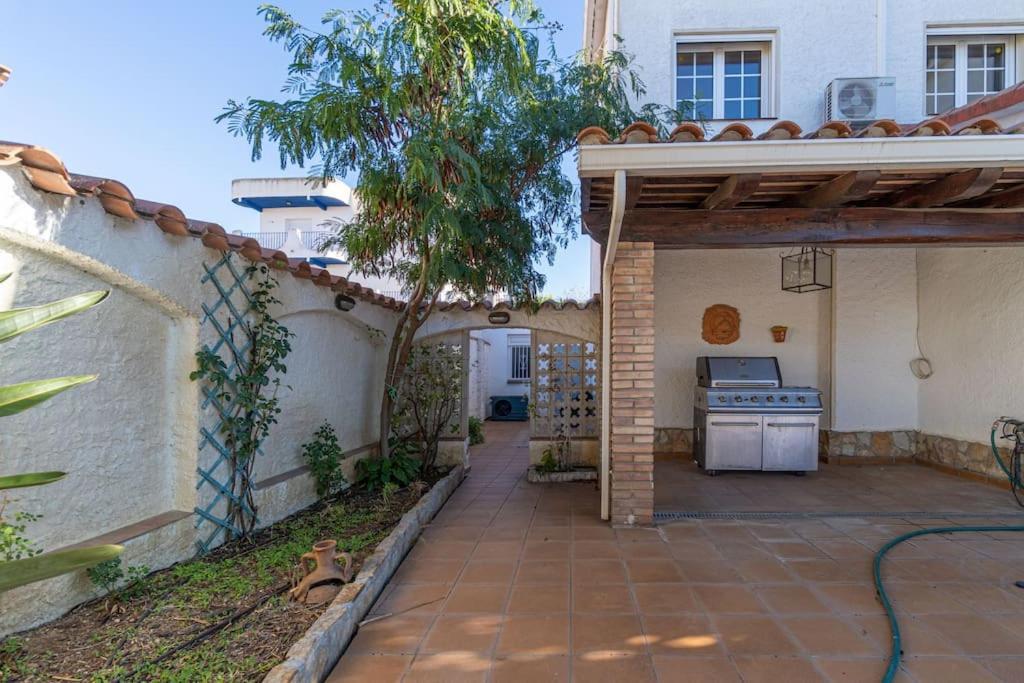 Sm21-Gran Casa De Vacaciones En La Playa, 4 Habitaciones, Climatizada, Piscina, Barbacoa Y Wifi Эмпуриабрава Экстерьер фото